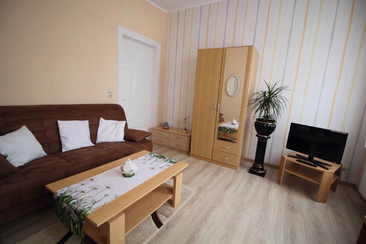 Ferienwohnung Thurk Sassnitz Bagian luar foto